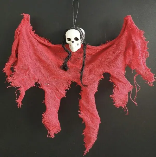 Hanging Skulls - hanging skulls 5